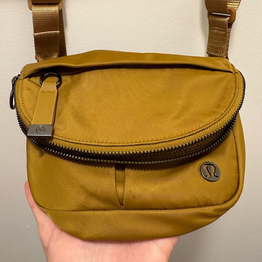 Lululemon crossbody bag